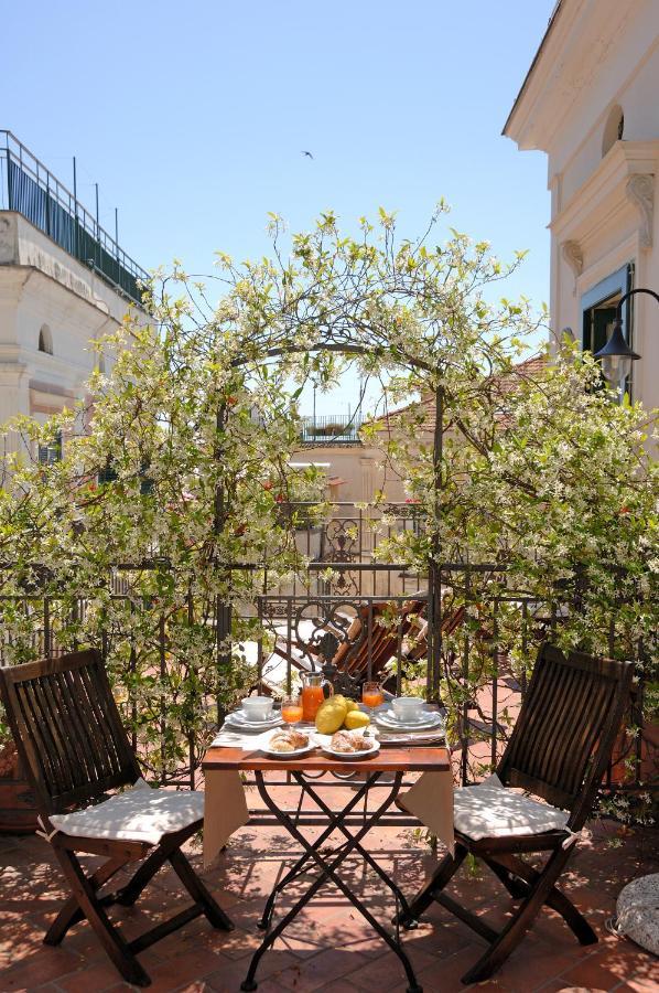 Amalfi Old Square Room & Apartments Kültér fotó