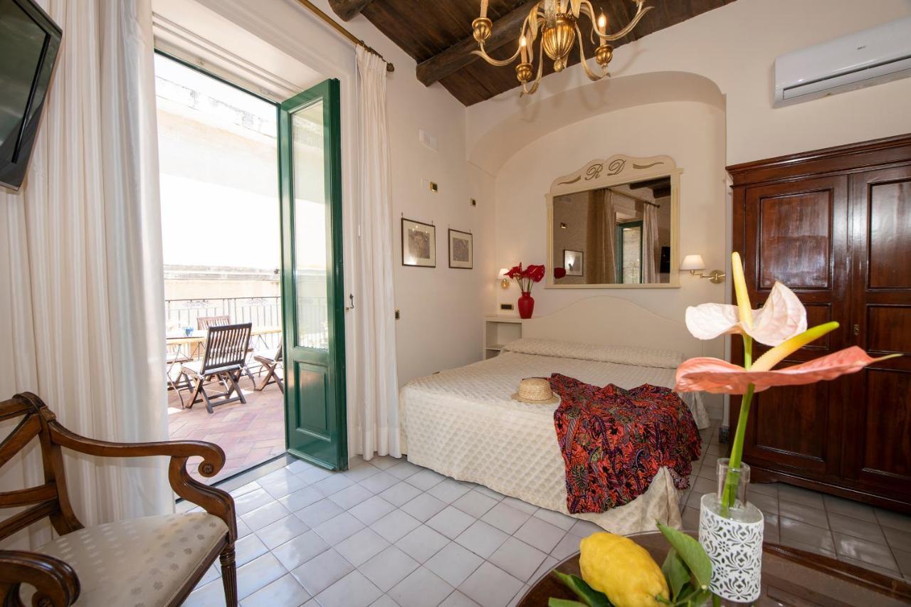 Amalfi Old Square Room & Apartments Kültér fotó