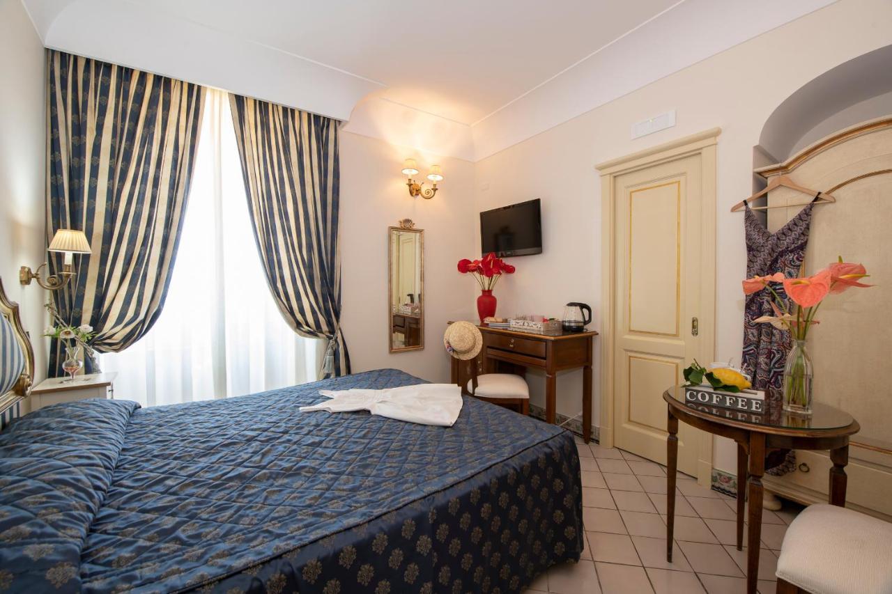 Amalfi Old Square Room & Apartments Kültér fotó
