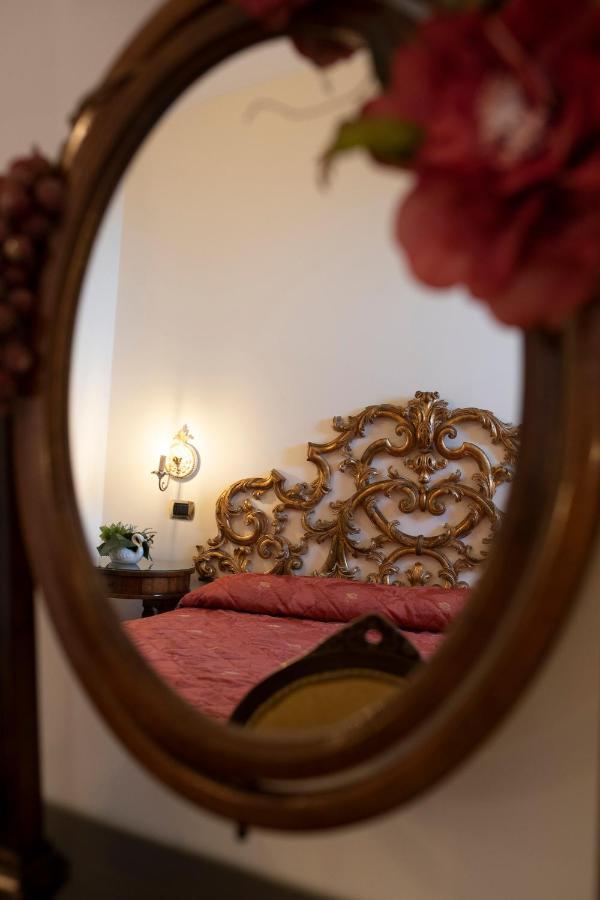 Amalfi Old Square Room & Apartments Kültér fotó