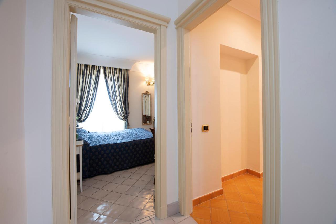 Amalfi Old Square Room & Apartments Kültér fotó